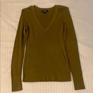 Long Sleeve V Neck Sweater